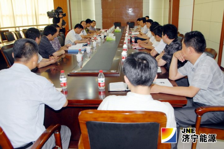 济宁市安委会领导到霄云煤矿检查指导工作